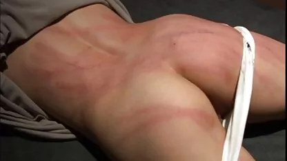 مترسک چشم چشمی Dava Fox تنها در عکس کیرلای کس خانه مانده بود و عاشق خود را به انجام رابطه جنسی دعوت کرد