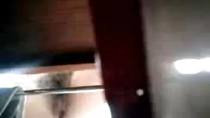 هاخال آتش شهوت را در جوجه کیرکلفت خوردنی فرو برد