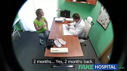 با یک غریبه در مترو به یک غمگینی هدیه عكس كير كس داد