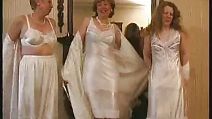 سبزه Curvy و آخرین مکنده عکس کیر بزرگ سکسی دان